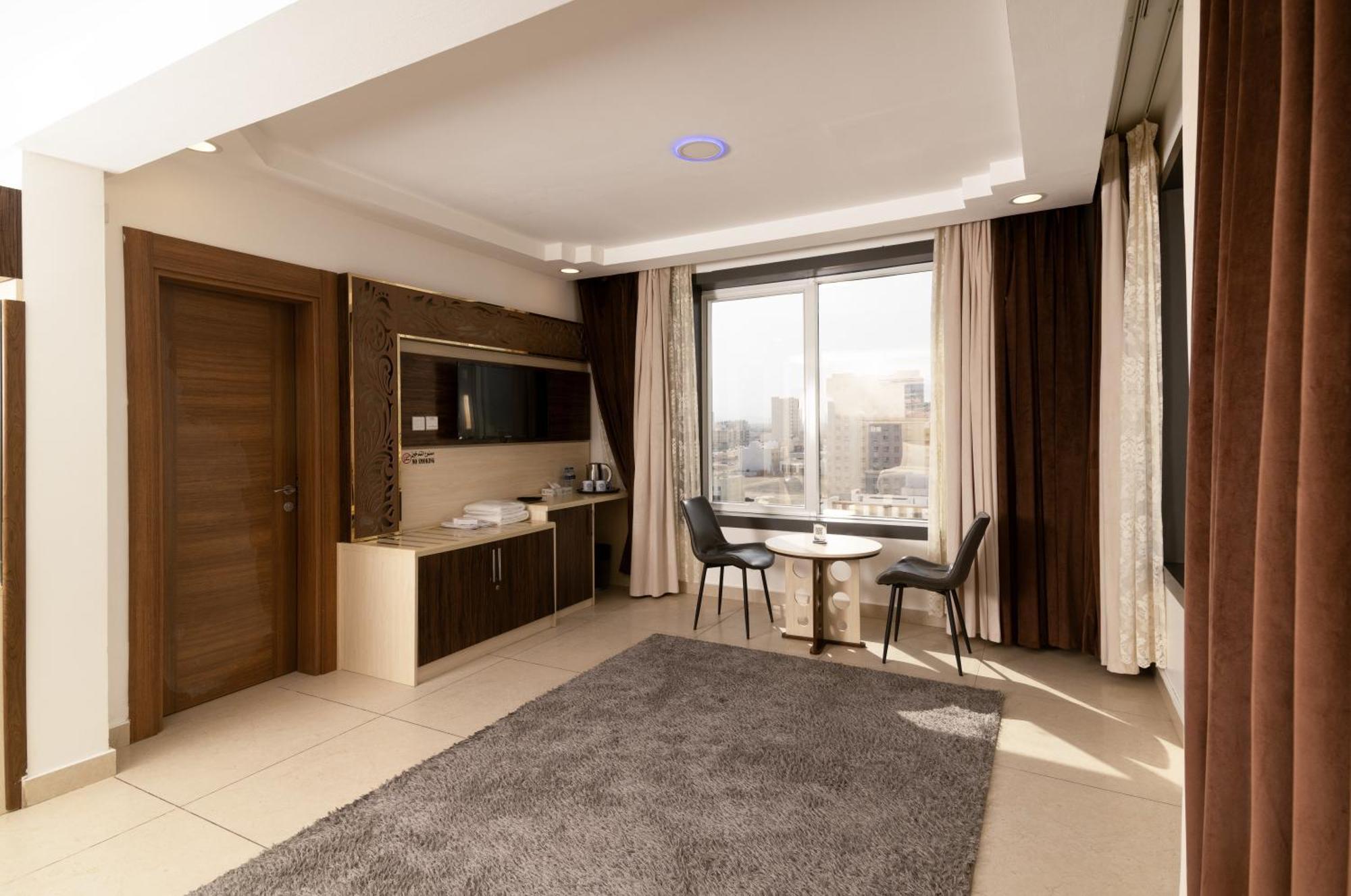 Diamond Star Hotel فندق النجمة الماسية Seeb Exterior foto