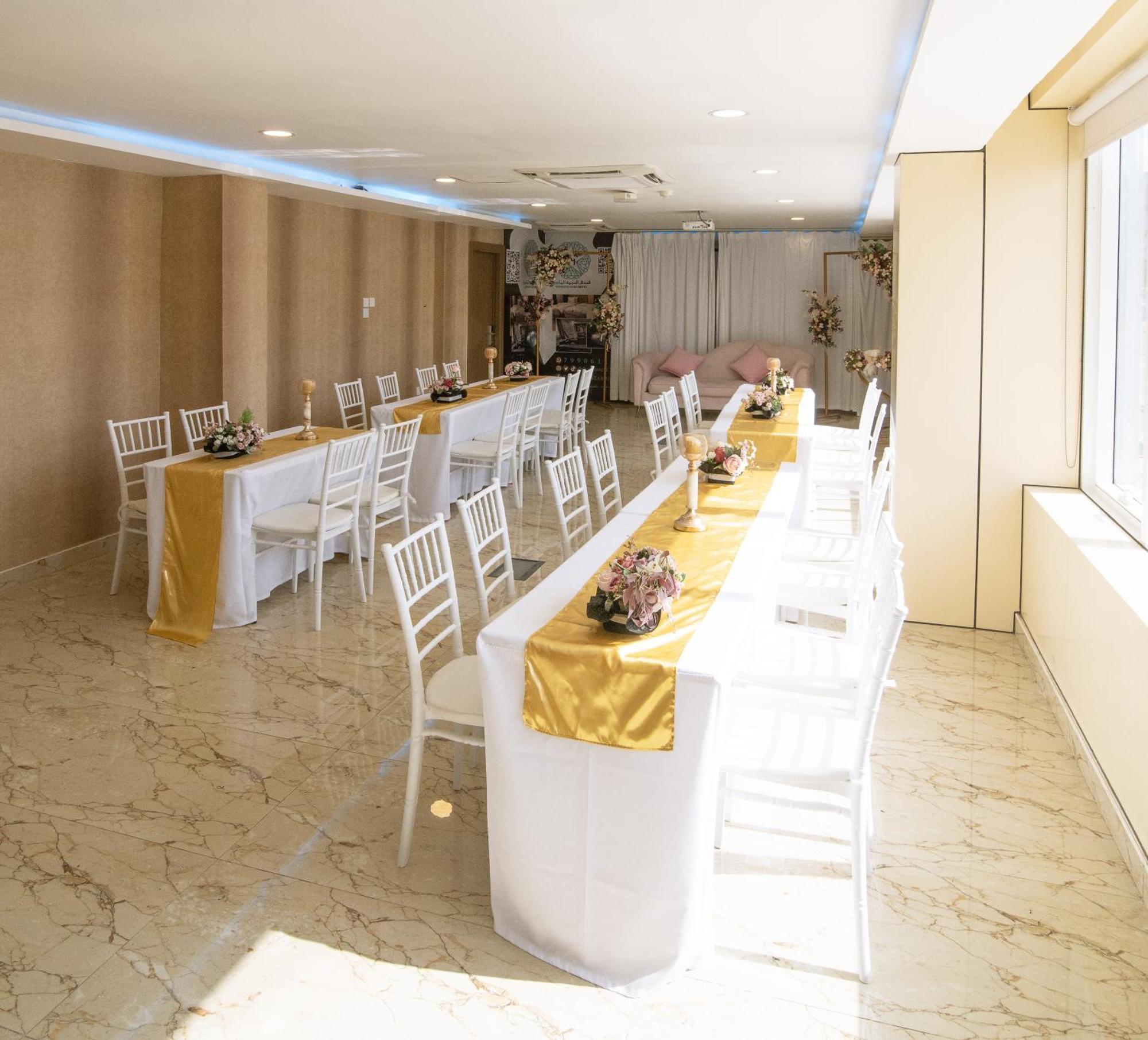 Diamond Star Hotel فندق النجمة الماسية Seeb Exterior foto