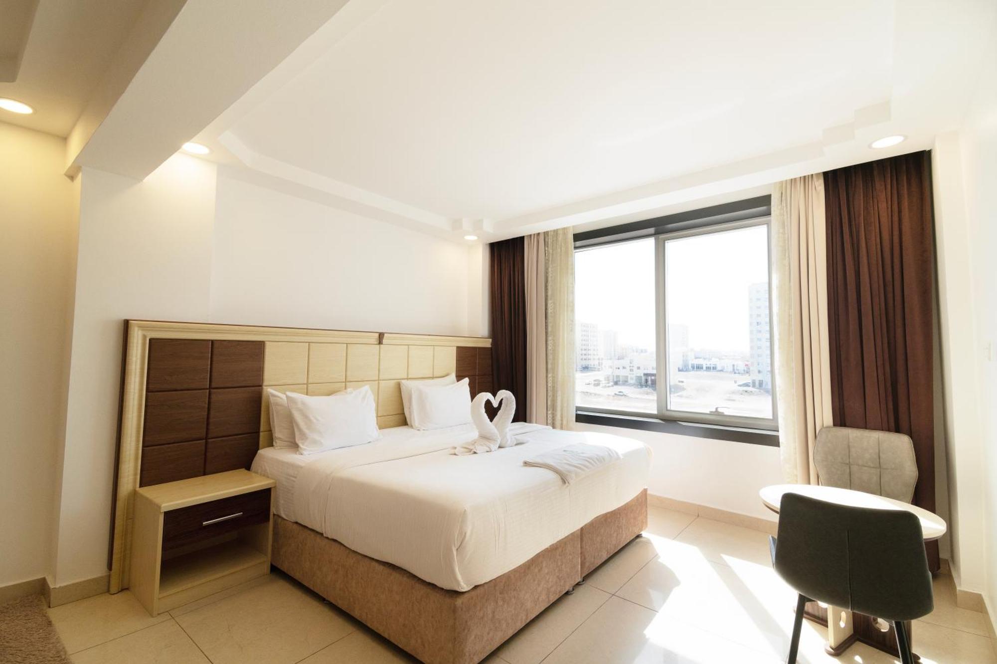 Diamond Star Hotel فندق النجمة الماسية Seeb Exterior foto