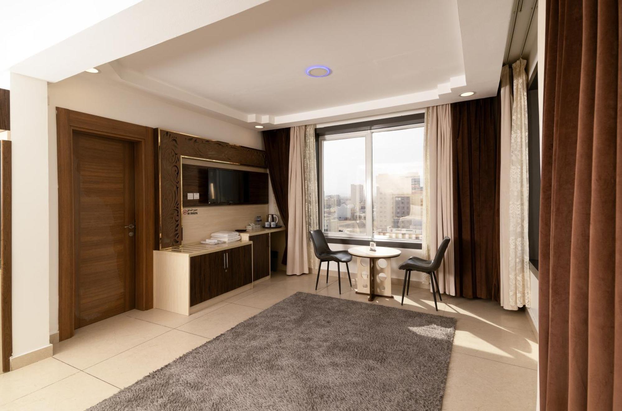 Diamond Star Hotel فندق النجمة الماسية Seeb Exterior foto
