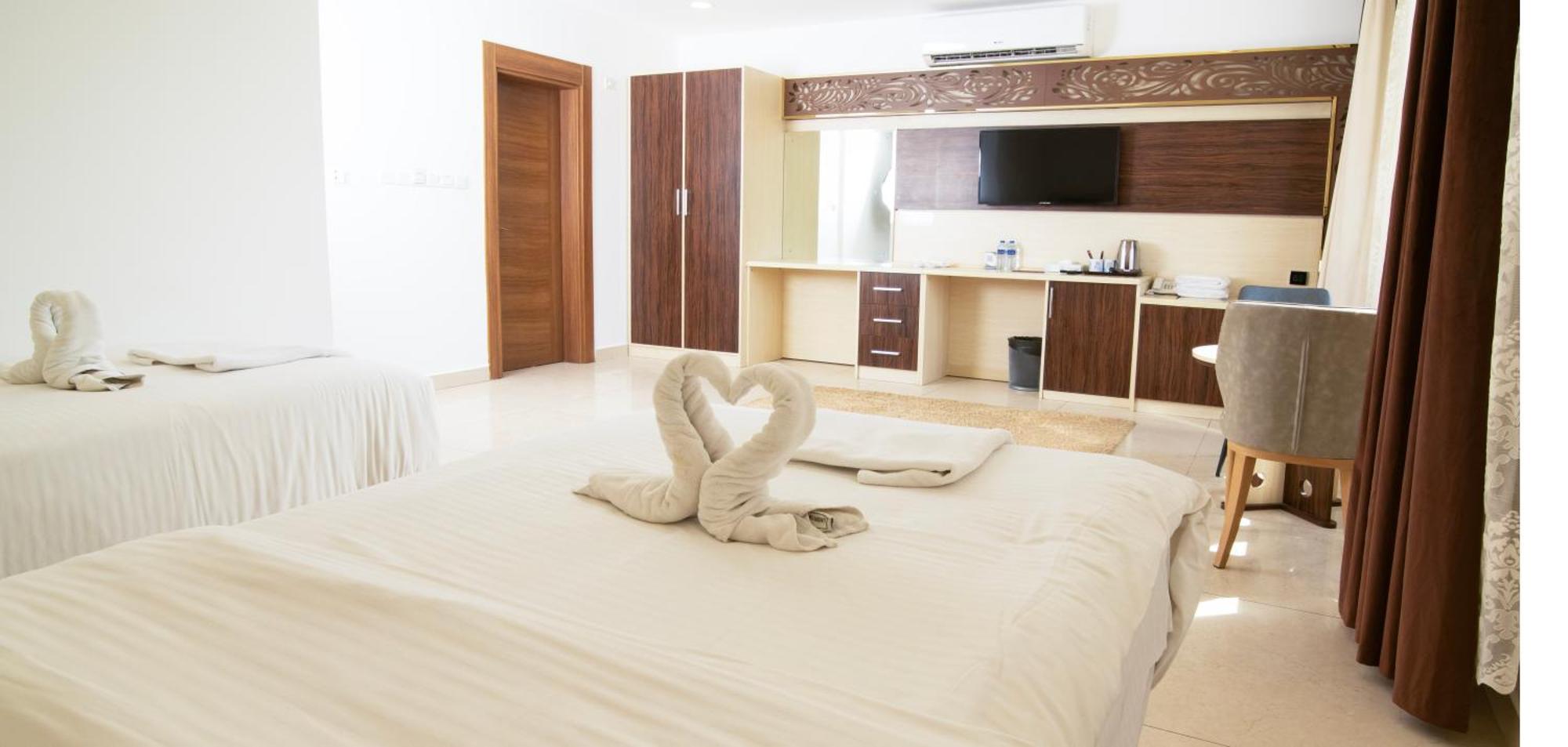 Diamond Star Hotel فندق النجمة الماسية Seeb Exterior foto